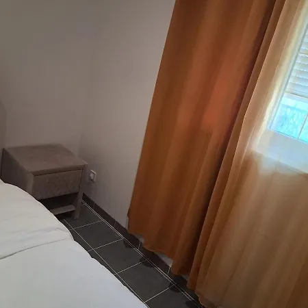 Apartment Les Jardins Secrets Romilly-sur-Seine